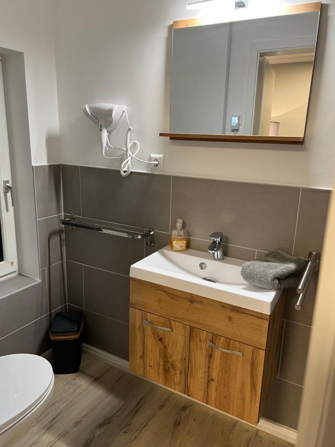 Tangermünde Pension Am Schrotturm Bed & Breakfast מראה חיצוני תמונה
